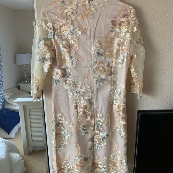 Dress - Picture 4 of 8